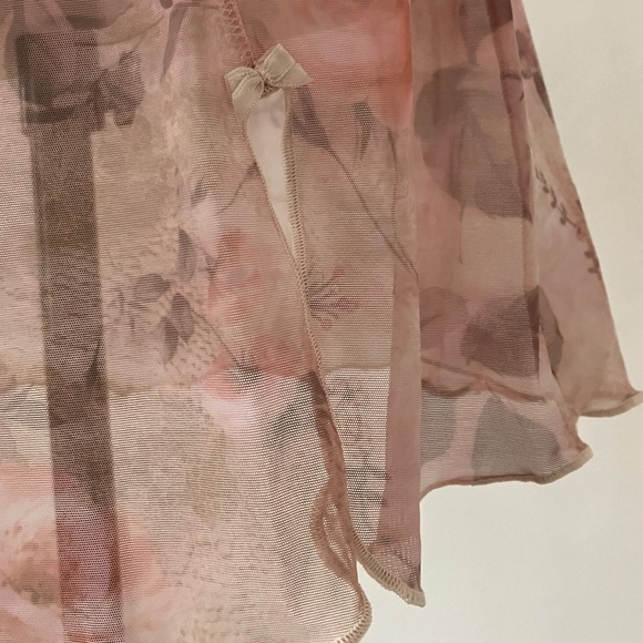 NEW ROSES & LACE LINGERIE - Picture 7 of 15